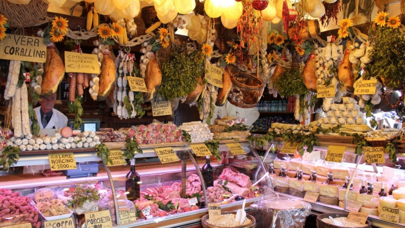 vitrine-NICE-min_norcia_butchery_cold_cuts-342231